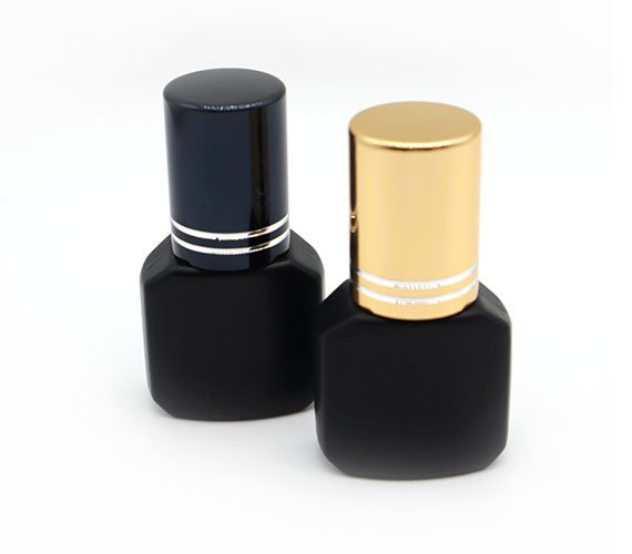 Lash Extension Glue 1